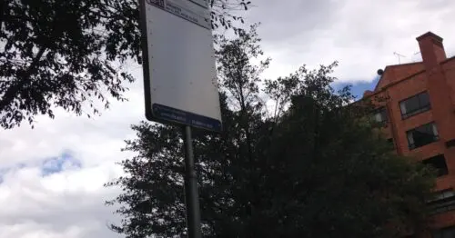 PARADERO SITP BARRIO GINEBRA II  250A01